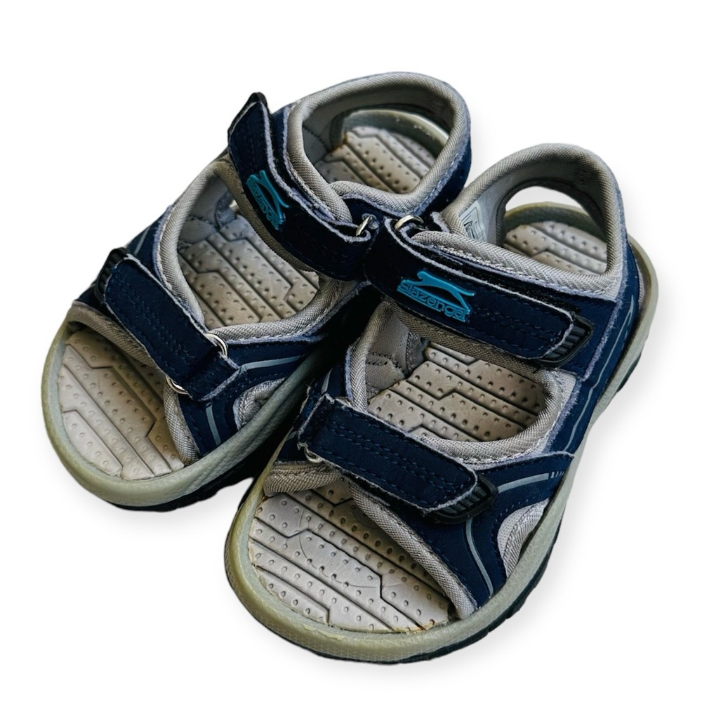 Slazenger Sandals 
EU Size 23/US Infant Size 7 (see chart)